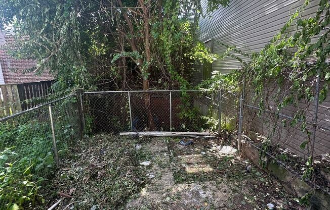 3 Bed, 1 Bath Townhome