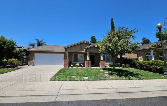 3533 DES MOINES DR
