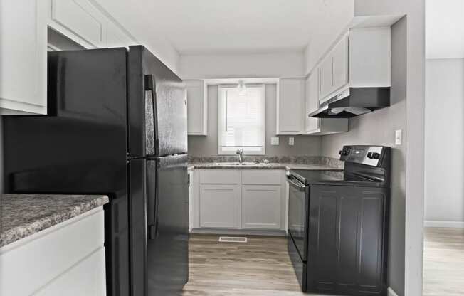 Black Appliances at Spring Creek Townhomes, Springfield