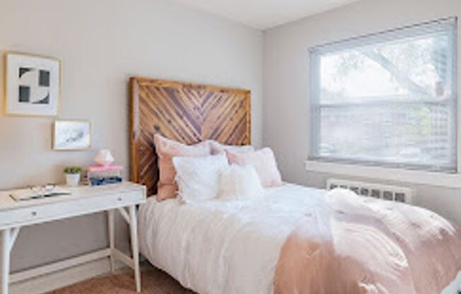 2 beds, 1 bath, 756 sqft, $1,825, Unit 234C