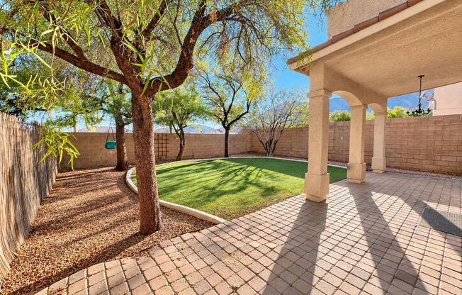 3 beds, 2.5 baths, $2,250
