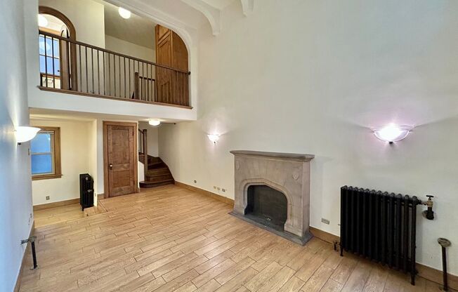 1 bed, 1 bath, 475 sqft, $2,370, Unit 233-122