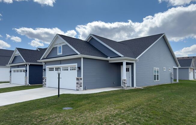 2 beds, 2 baths, 1,300 sqft, $3,199