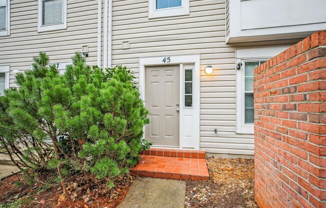 Spacious 3 Level Townhome in Montgomery Village