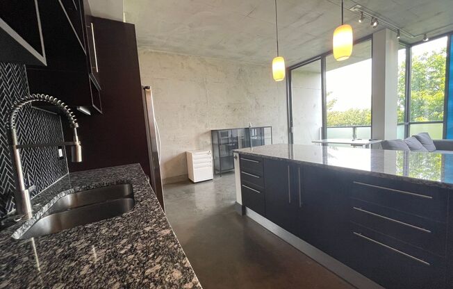 Awesome 1BR Loft Style Condo Overlooking Midtown!