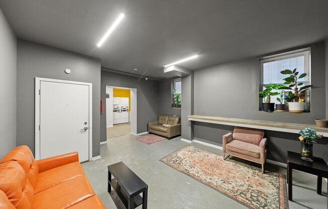 Studio, 1 bath, 321 sqft, $1,295, Unit 4H