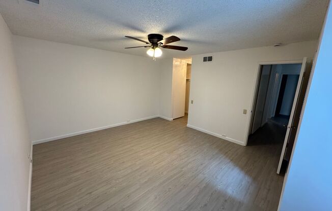 2 beds, 1 bath, $2,095