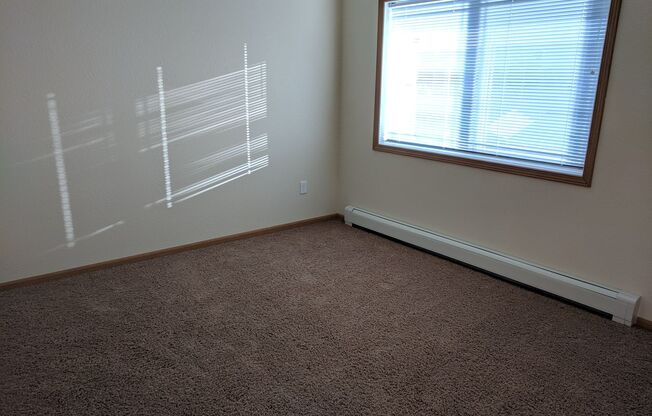 2 beds, 2 baths, 894 sqft, $1,280, Unit 627-308