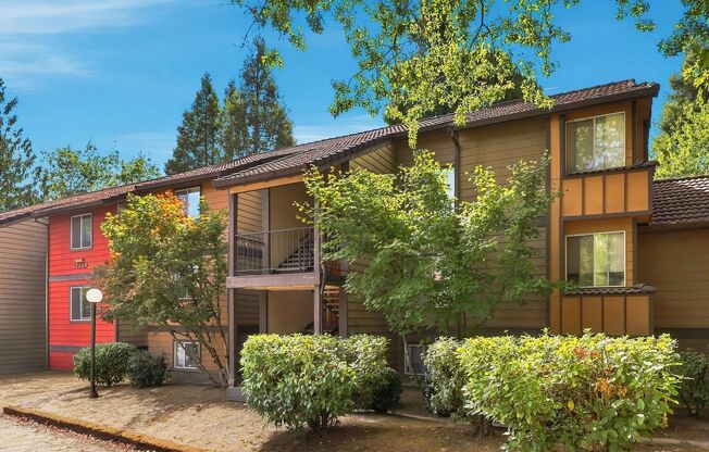 2 beds, 1 bath, 803 sqft, $1,592, Unit CMV 12223 - 305