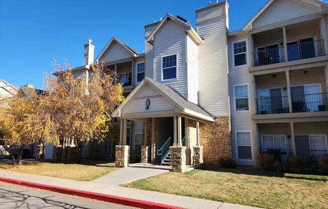 3 beds, 2 baths, $3,100, Unit # 11