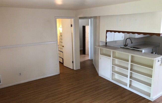 2 beds, 1 bath, 550 sqft, $1,350