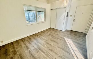 Studio, 1 bath, 300 sqft, $1,325, Unit #G