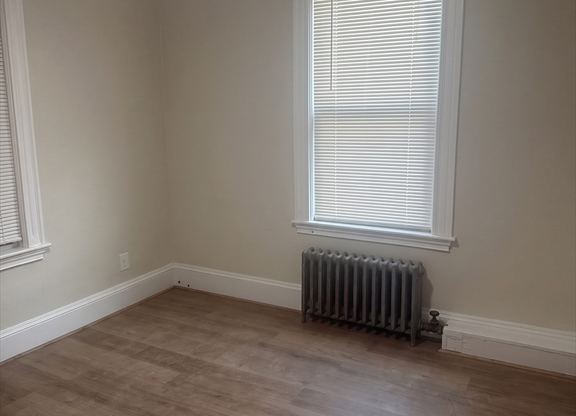 211 DELHI ST