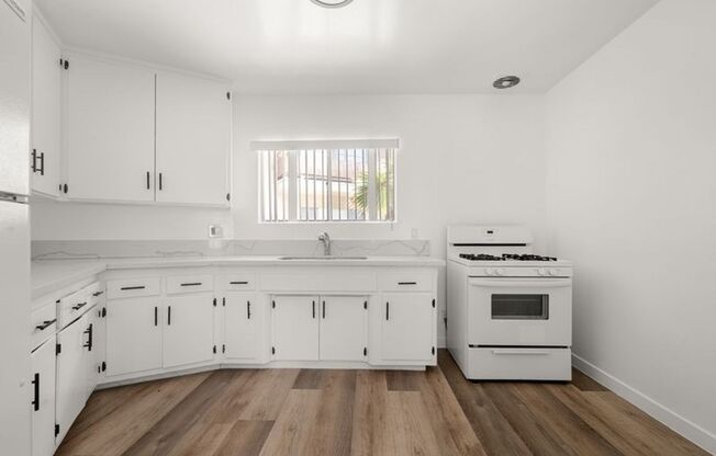 4515 August Street