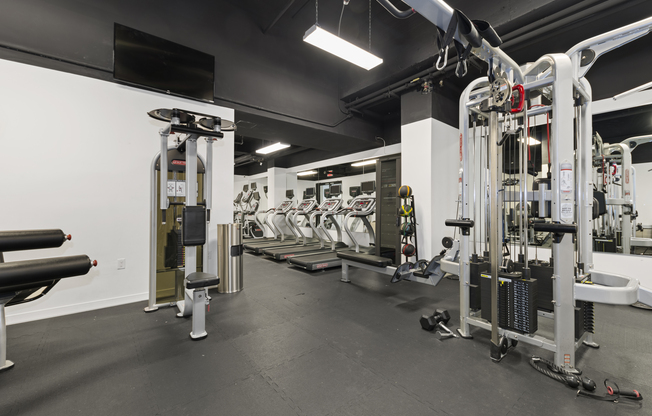 Studio, 1 bath, 577 sqft, $3,850, Unit 405S