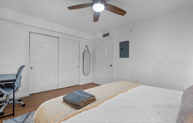 2 beds, 1 bath, 850 sqft, $1,750, Unit 12