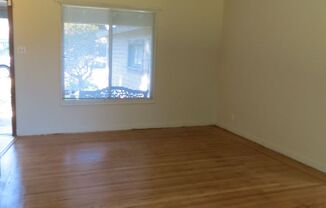 2 beds, 1 bath, $2,850