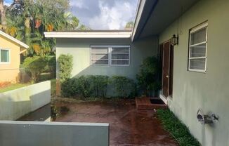 2219 NW 9th Ct