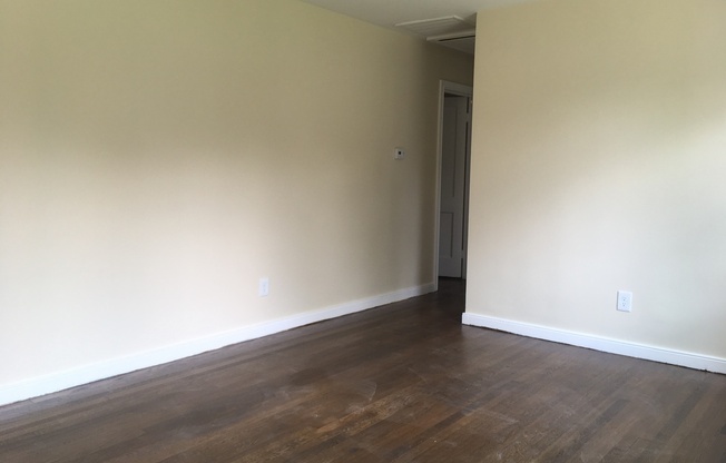 Cozy 3bd/2ba Available Now!!!