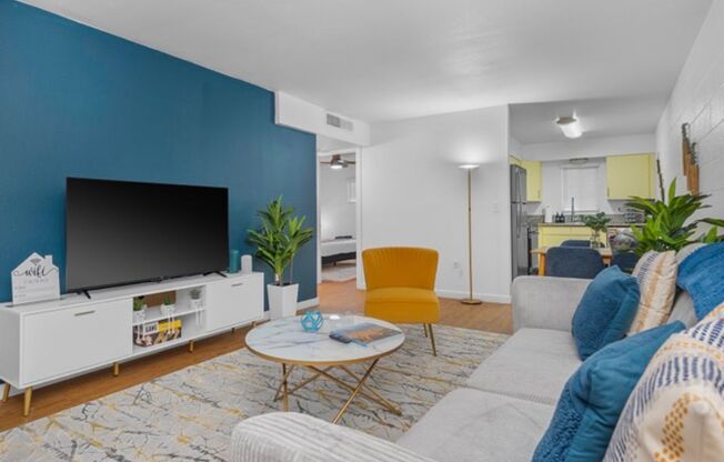 2 beds, 1 bath, 850 sqft, $1,750, Unit 12