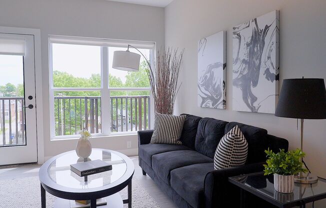 1 bed, 1 bath, 1,081 sqft, $1,550, Unit 1179-101