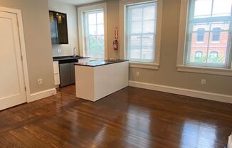 Studio, 1 bath, 11 sqft, $925, Unit 4