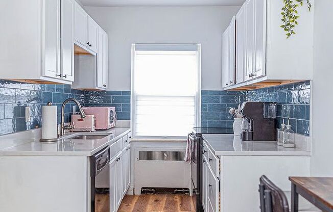 Beautiful RECENTLY REMODELED HISTORIC HOME in beautiful Paddock Hills.