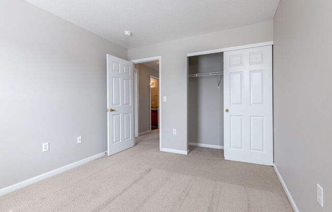 2 beds, 1 bath, 982 sqft, $1,369, Unit 336