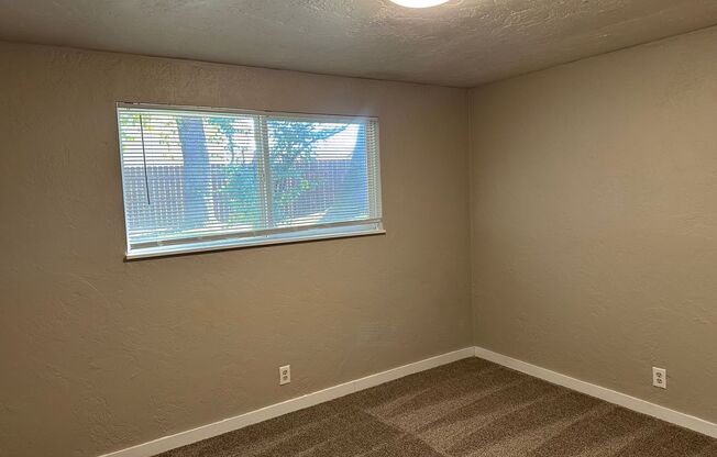 2 beds, 1 bath, $1,495