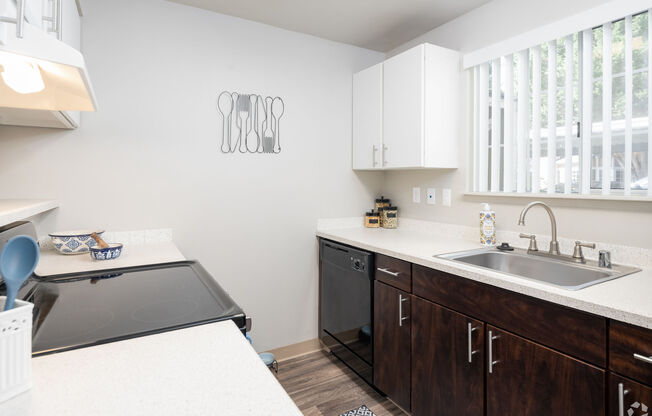 1202 Pearl
