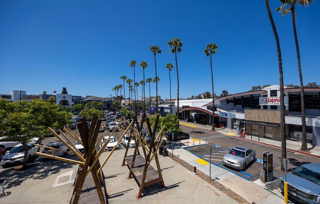 Del Oro Apartments