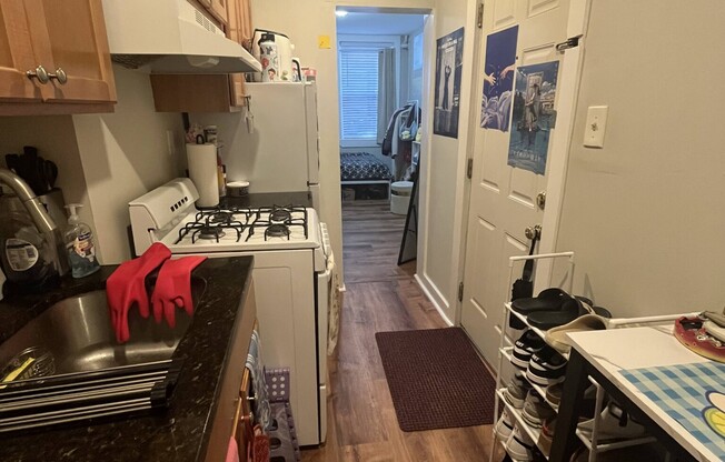 Studio, 1 bath, $2,400, Unit 1