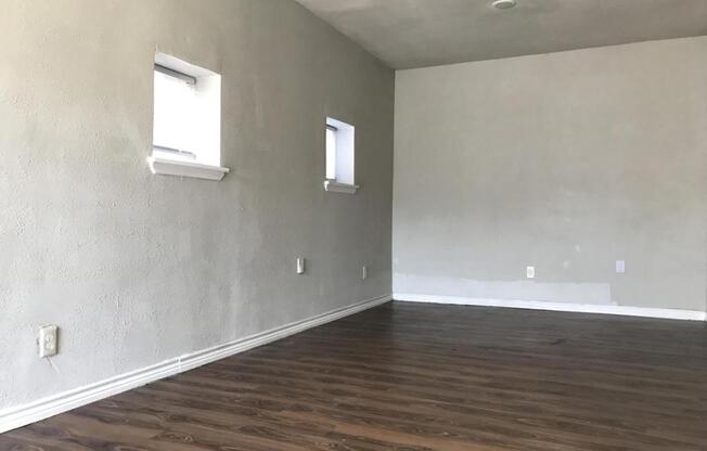 1 bed, 1 bath, 600 sqft, $749