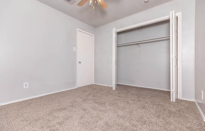 2 beds, 2 baths, 810 sqft, $1,230