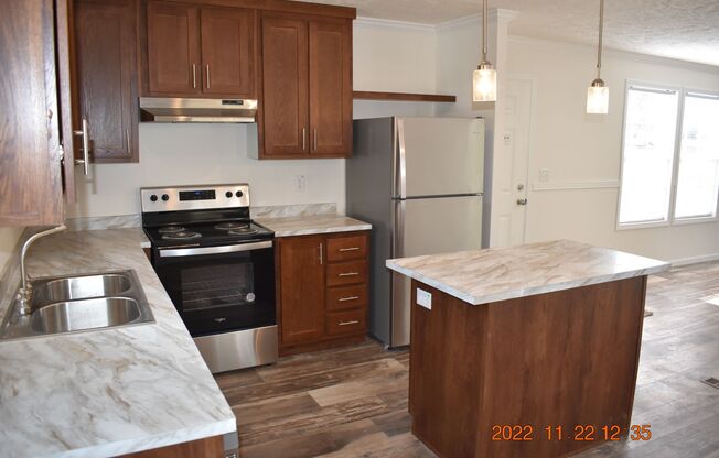 1 bed, 2 baths, $1,100