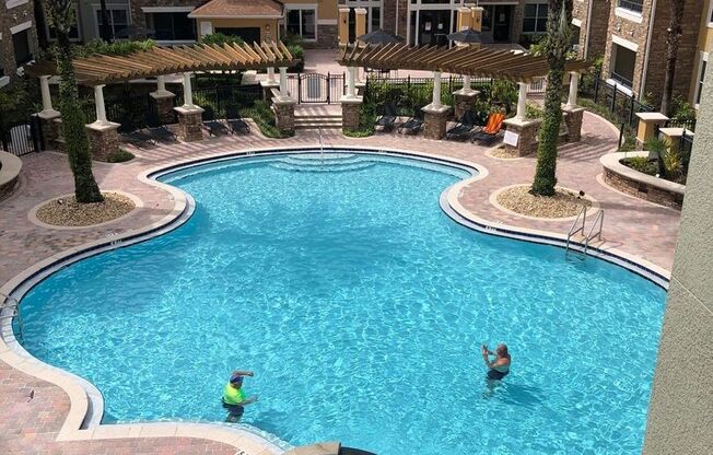2 beds, 2 baths, $1,495, Unit 9331