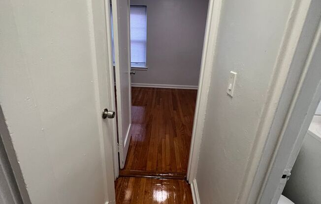 1 bed, 1 bath, 800 sqft, $1,525, Unit 415 12-G