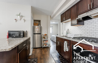 1501 W Fullerton Ave, Chicago IL 1R
