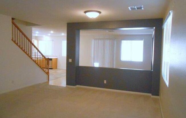 Beautiful 4 Bedroom Home in Summerlin