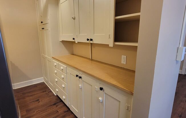 Studio, 1 bath, 650 sqft, $895, Unit DNS Unit 102 A650 Studio