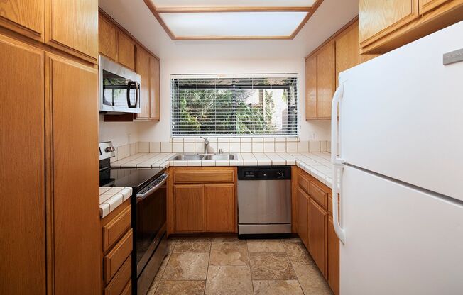 1736 Hornblend Street