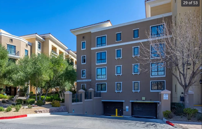 2 beds, 2 baths, $2,625, Unit # 320