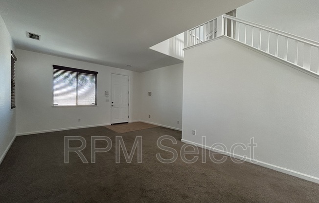 35 SEATUCK CT