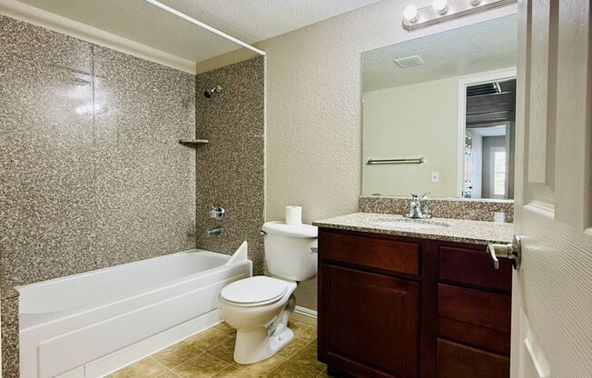 2 beds, 2 baths, $1,600, Unit # 245