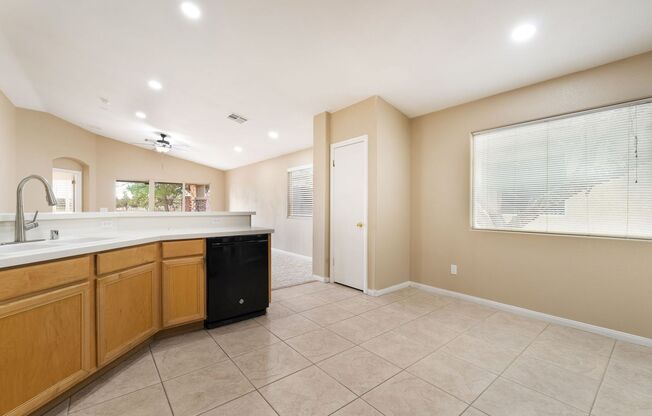 3 beds, 2 baths, $2,000