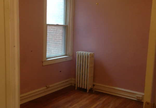 3 beds, 1 bath, $1,600