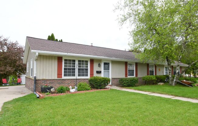 1117-1119 Green Tree Rd.