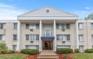 1 bed, 1 bath, 515 sqft, $915, Unit 311