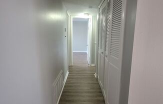 2 beds, 2 baths, 925 sqft, $1,300, Unit 218