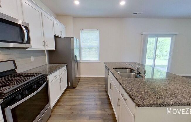 3004 PLATINUM POINTE DR